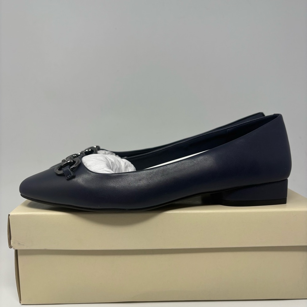 Anne Klein Flats - Picture 2 of 7